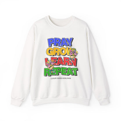 Sudadera con cuello redondo "Oración, Crecimiento, Aprendizaje, Repetición" — Jersey floral inspirador