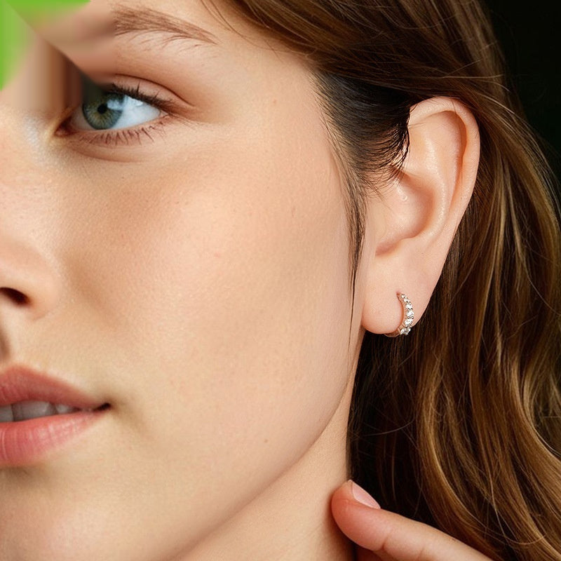 Classic Shining Moissanite Ear Clip