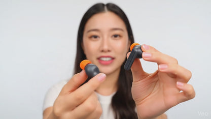Auriculares inalámbricos premium con llamadas ENC, resistentes a salpicaduras, Smart Touch y batería de larga duración.